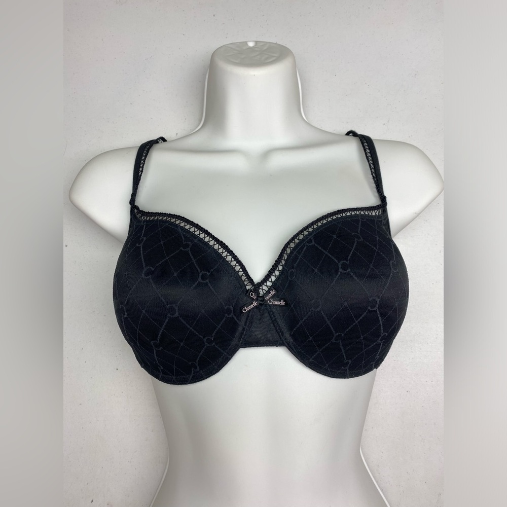 Chantelle BLK Lightly Lined T-Shirt, 32DD *P1007